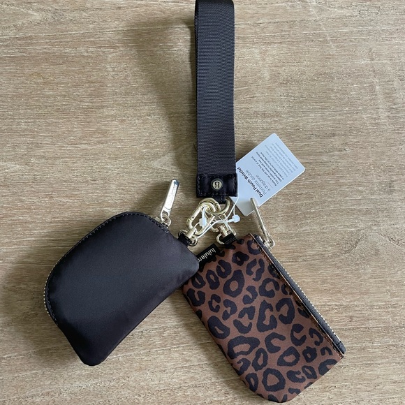 Lululemon Dual Pouch Wristlet - Picture 6 of 7